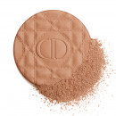 poudre-bronzante-au-fini-eclatant-naturel-ou-mat