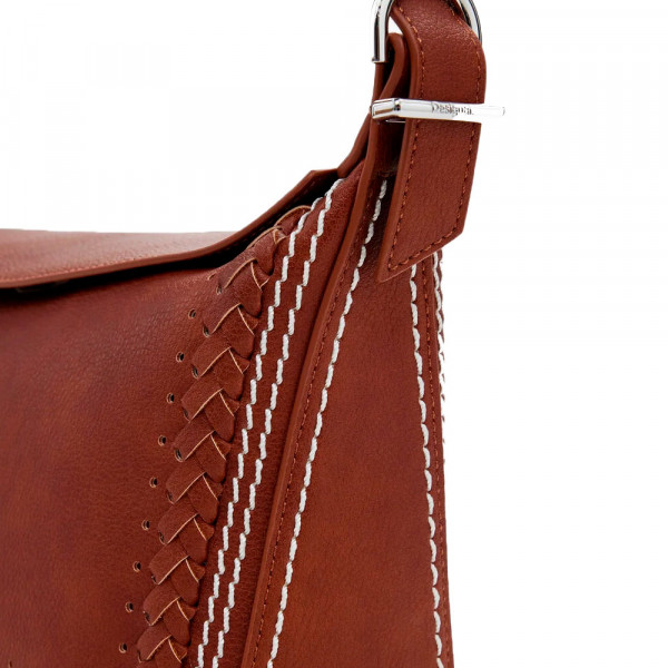 tasche-mit-geflochtenen-details