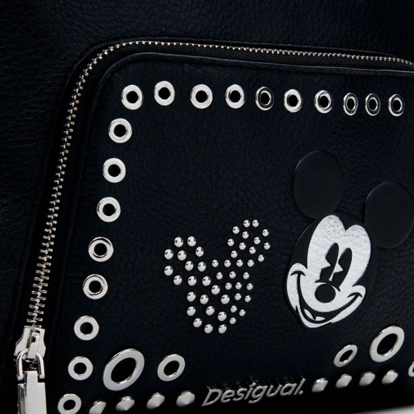 rucksack-mit-mickey-mouse-nieten