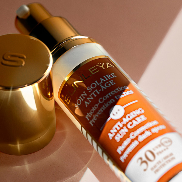 sunleya-soin-solaire-anti-age-spf30-visiera-protettiva