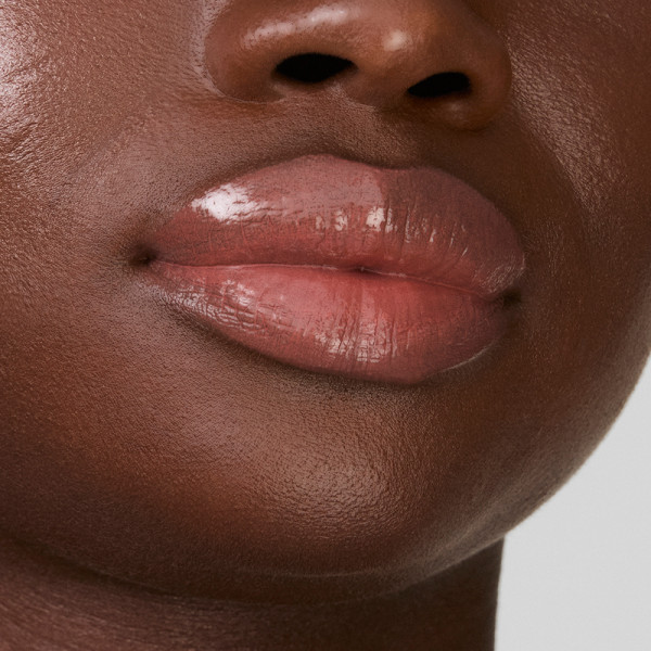pure-color-melt-on-lipstick