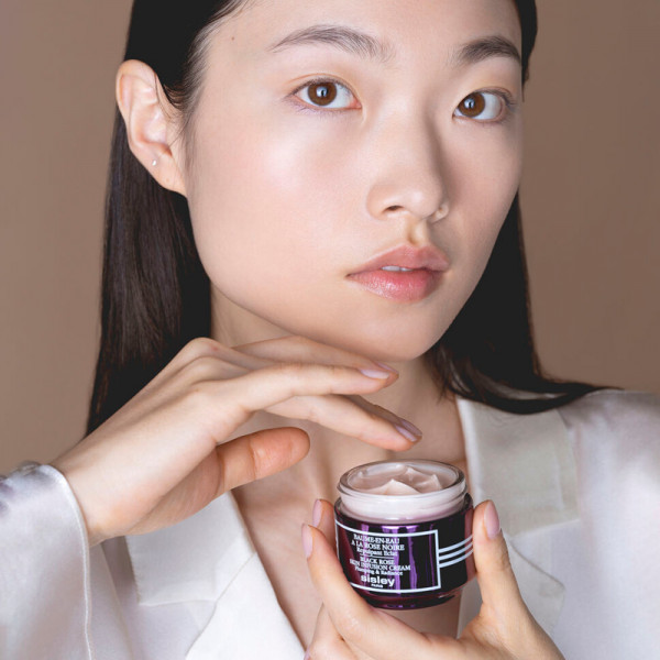 baume-en-eau-a-la-rose-noire