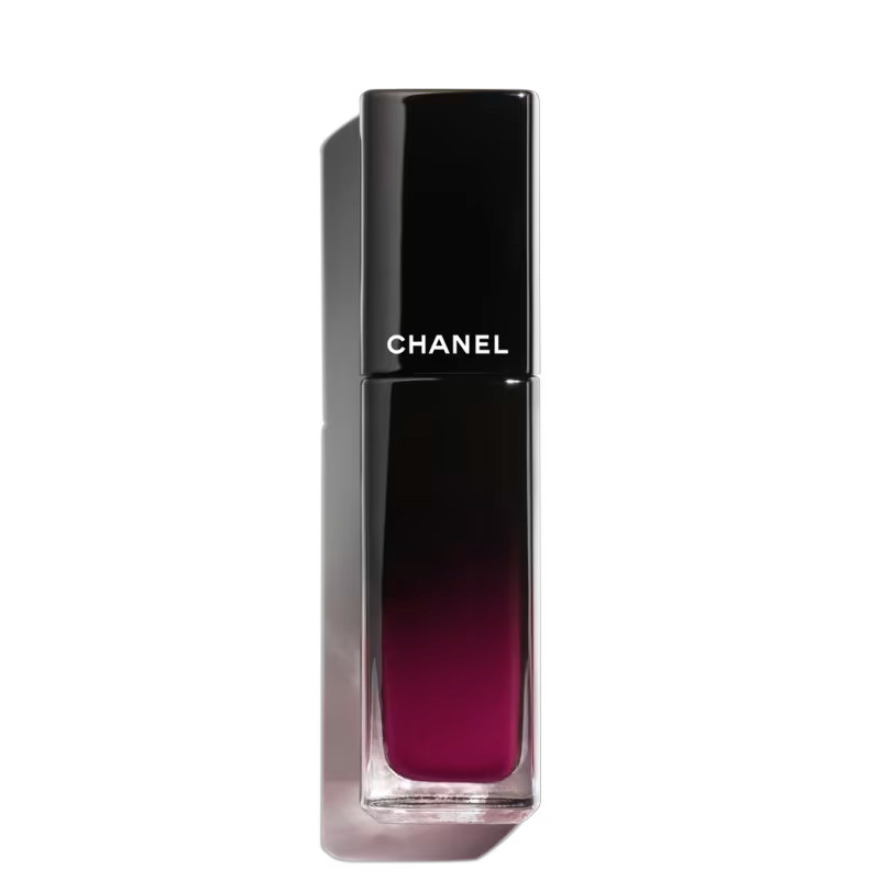 le-rouge-a-levres-liquide-longue-tenue-et-brillant