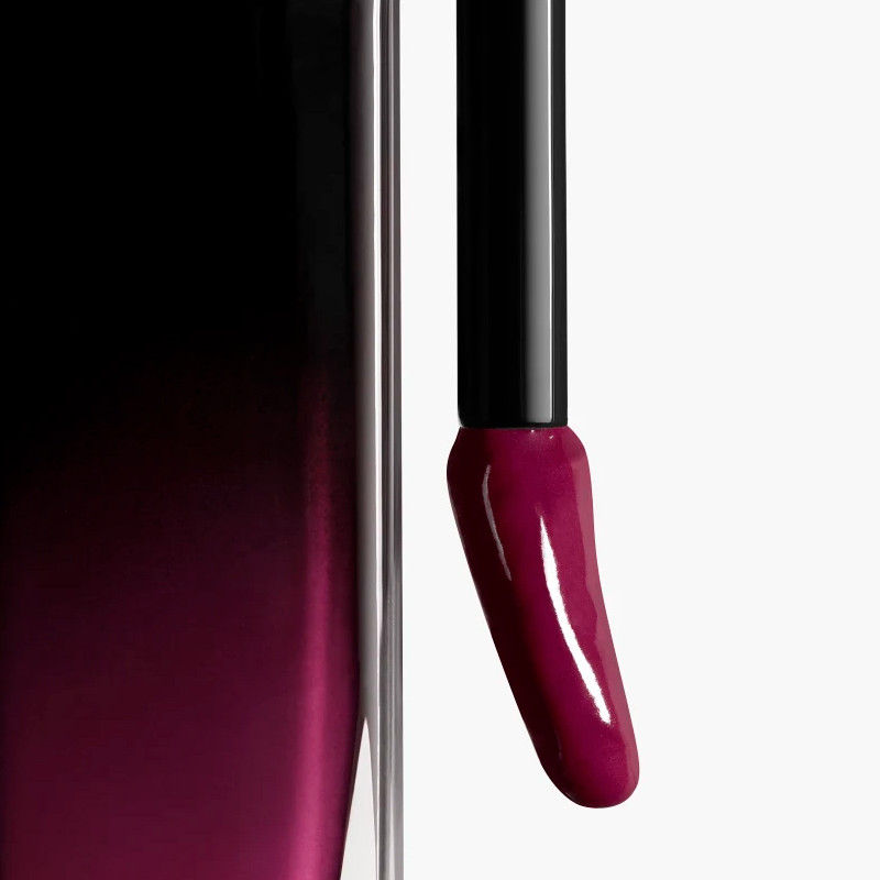 le-rouge-a-levres-liquide-longue-tenue-et-brillant