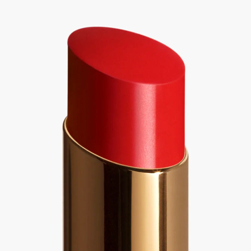 the-hydrating-and-beautifying-tinted-balm-with-a-tailored-intensity
