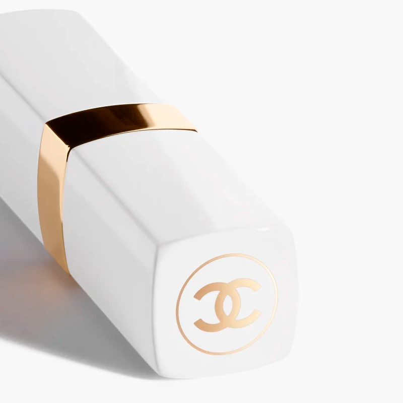the-hydrating-and-beautifying-tinted-balm-with-a-tailored-intensity
