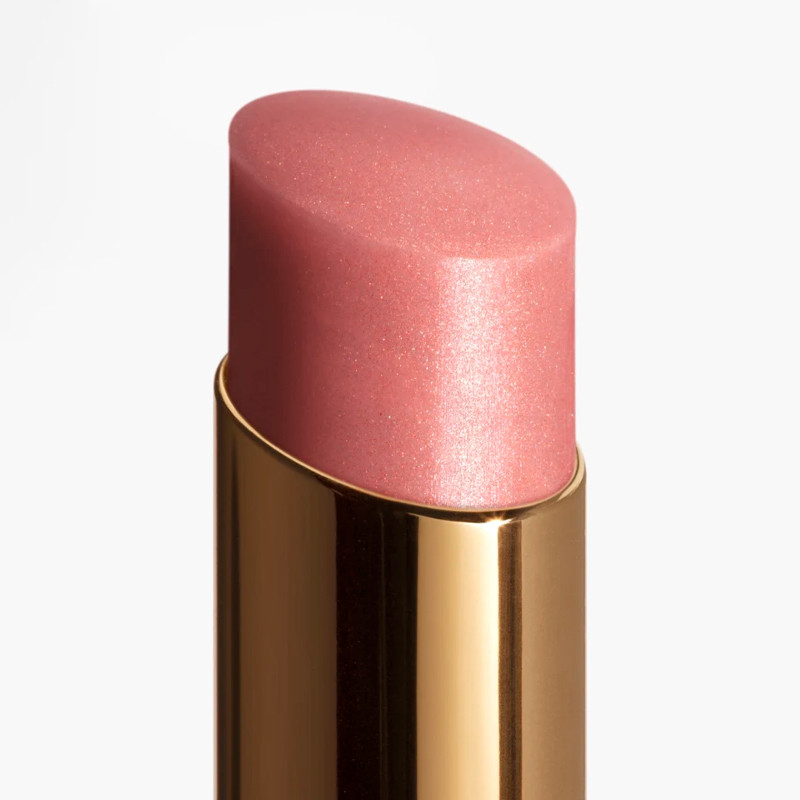 the-hydrating-and-beautifying-tinted-balm-with-a-tailored-intensity