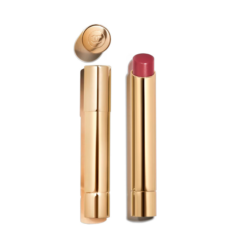 il-rossetto-ad-alta-intensita-concentrato-di-luce-e-trattamento-ricarica