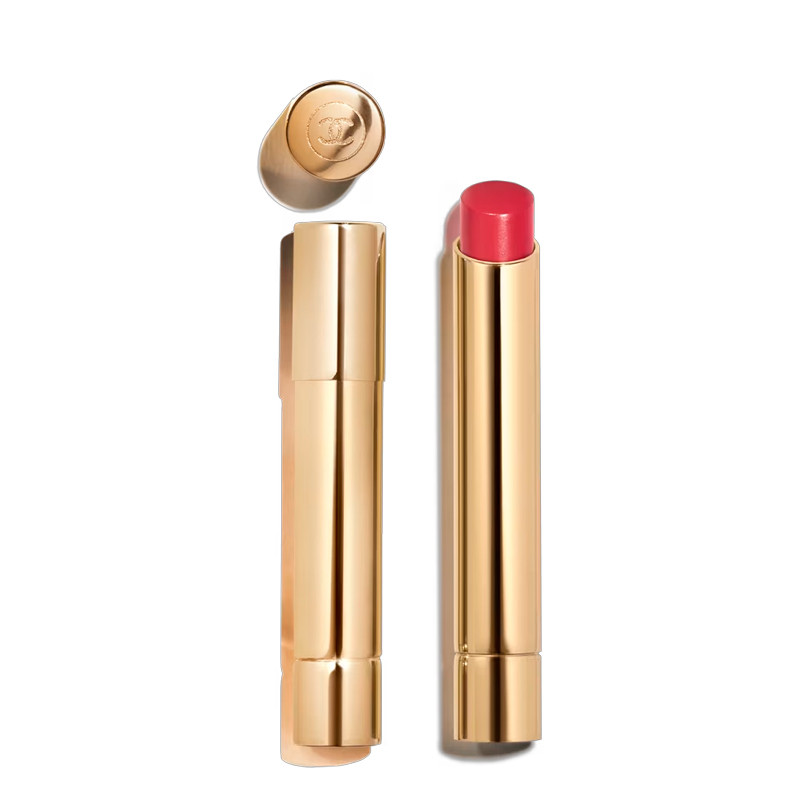 il-rossetto-ad-alta-intensita-concentrato-di-luce-e-trattamento-ricarica