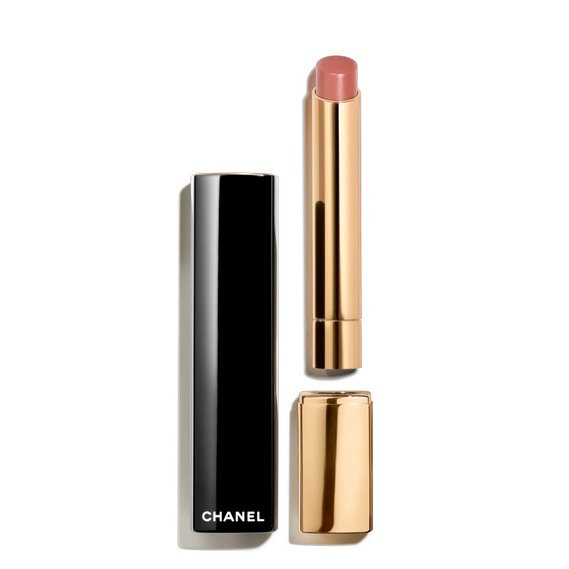 il-rossetto-ad-alta-intensita-concentrato-di-luce-e-trattamento-ricaricabile