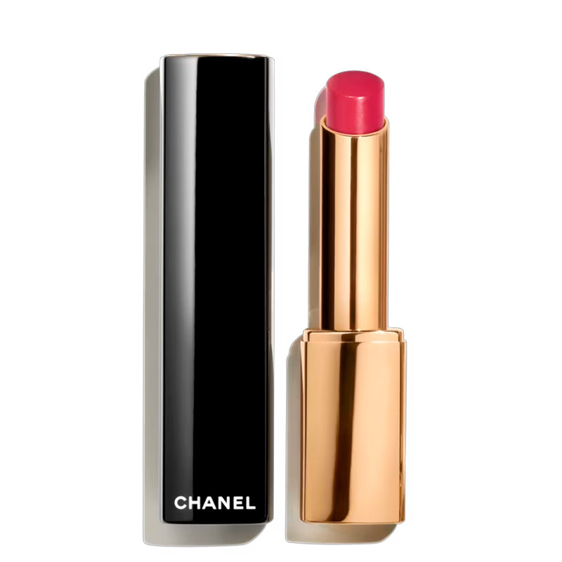 il-rossetto-ad-alta-intensita-concentrato-di-luce-e-trattamento-ricaricabile