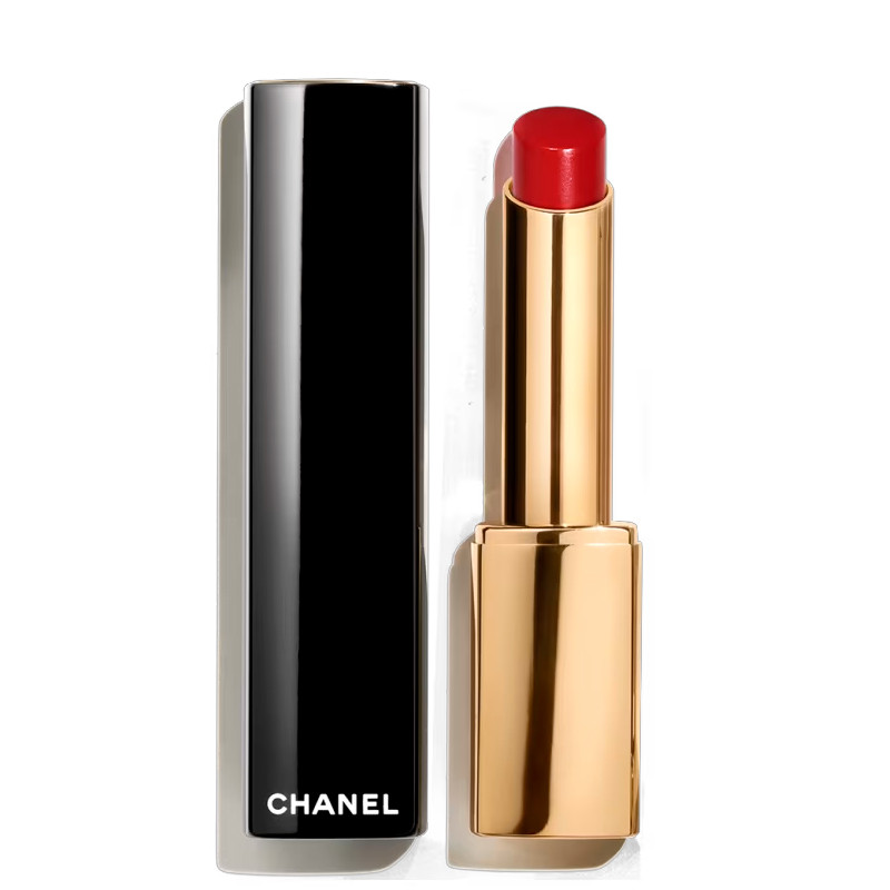 le-rouge-a-levres-haute-intensite-concentre-lumiere-et-traitement-rechargeable