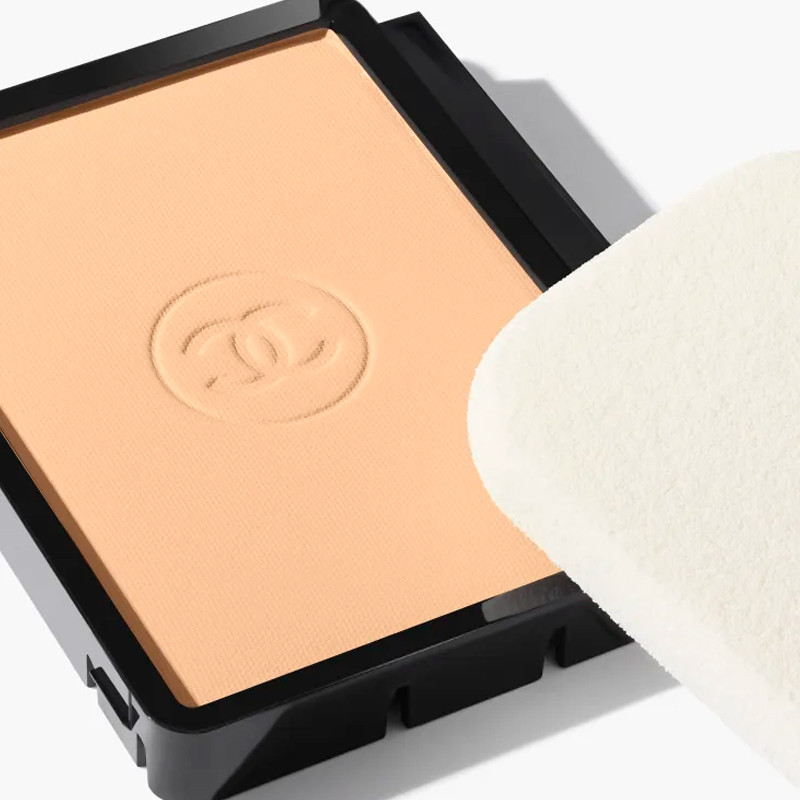 ultracomfortabele-langdurige-compacte-foundation-perfecte-finish