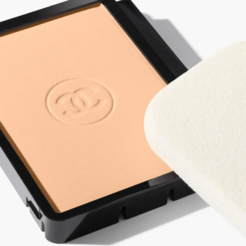 ultracomfortabele-langdurige-compacte-foundation-perfecte-finish