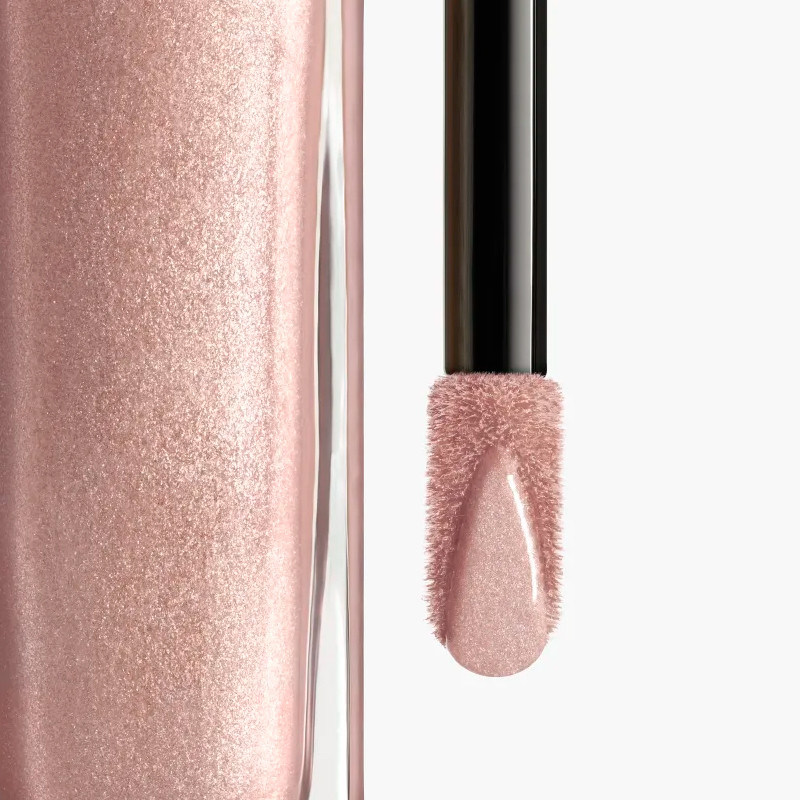 fard-a-paupieres-liquide-longue-duree