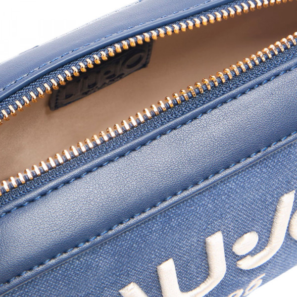 borsa-a-tracolla-per-fotocamera