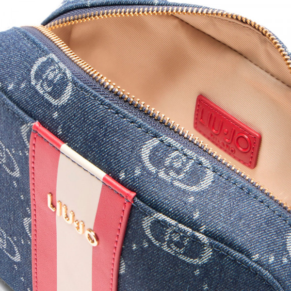 jacquard-shoulder-bag