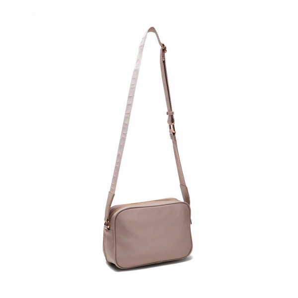 sac-a-bandouliere-et-etui-pour-appareil-photo