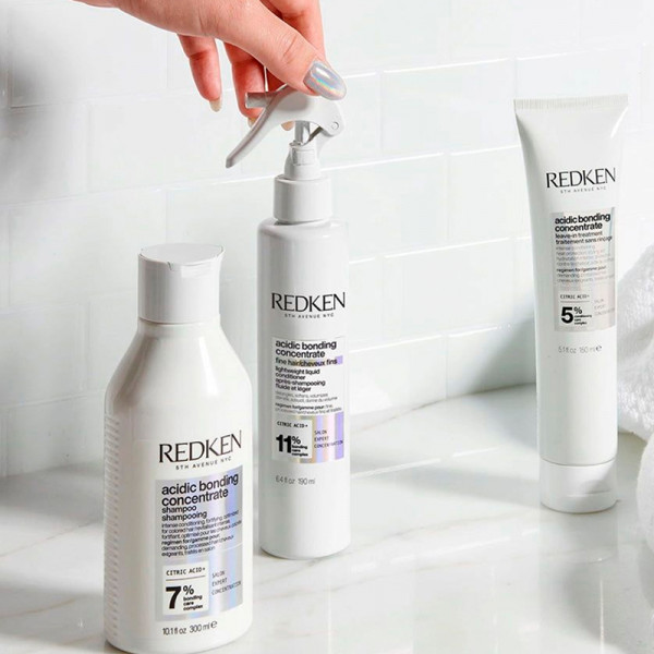 acidic-bonding-concentrate-acondicionador-liquido-en-spray-que-aporta-reparacion-y-volumen-al-cabello-fino-en-1-solo-uso