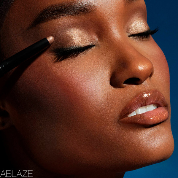 total-seduction-eyeshadow-stick-cream-eyeshadow