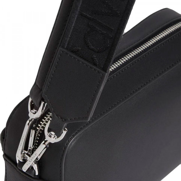 must-bag-with-zip-closure