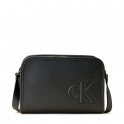 SCULPTED IMPRESSION SHOULDER BAG