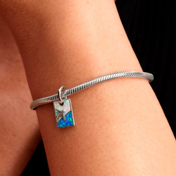 travel-pendant-charm-793913c01