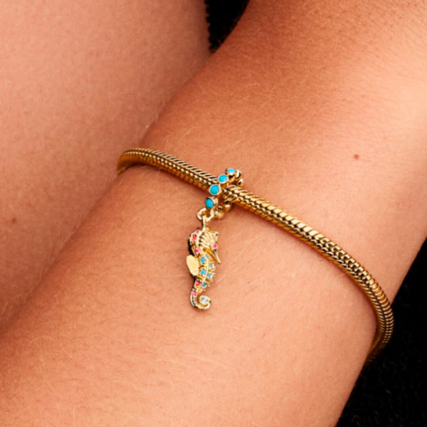seahorse-pendant-charm-763895c01