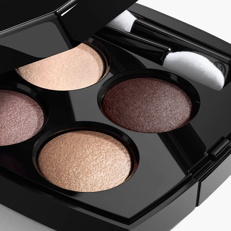 multi-effect-eyeshadows