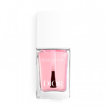 tratamiento-embellecedor-efecto-manicura-francesa-instantaneo