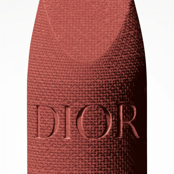 color-couture-lipstick-velvety-finish-hydrating-floral-treatment-long-lasting