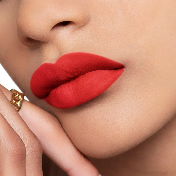 color-couture-lipstick-velvety-finish-hydrating-floral-treatment-long-lasting