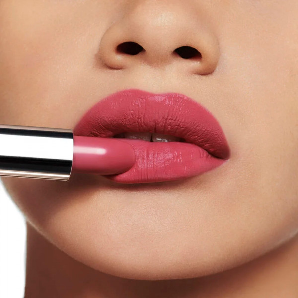 color-couture-lippenstift-satin-finish-feuchtigkeitsspendende-blumenbehandlung-langanhaltend
