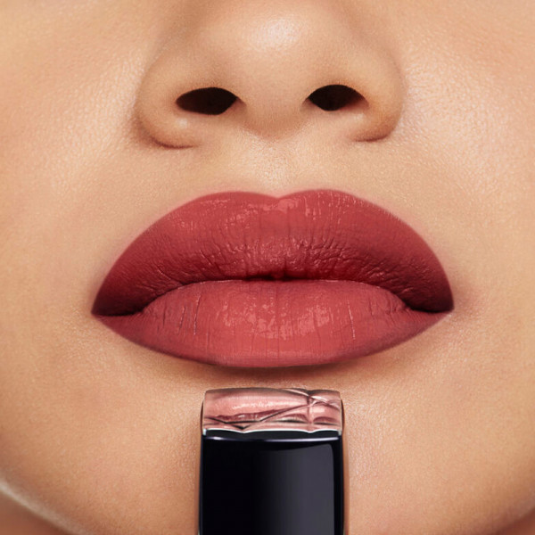 color-couture-lipstick-satin-finish-hydrating-floral-treatment-long-lasting