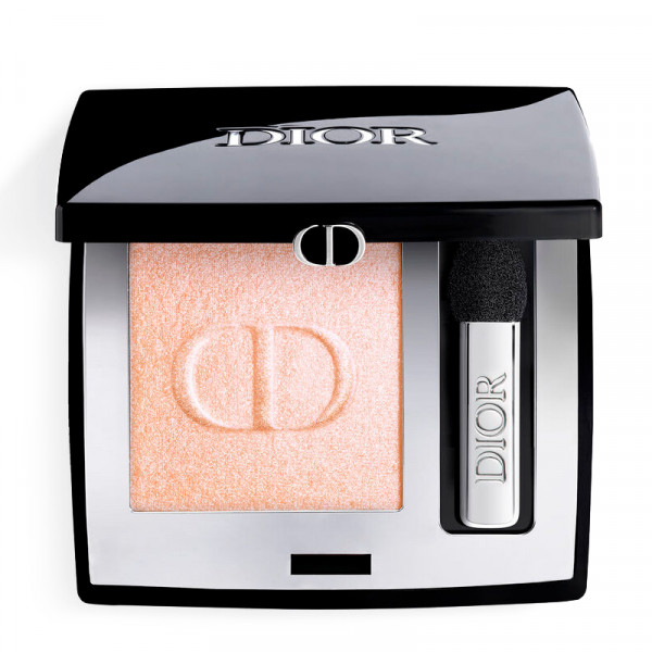 lidschatten-intensive-farbe-und-spektakulares-finish-cremiges-puder-langanhaltend