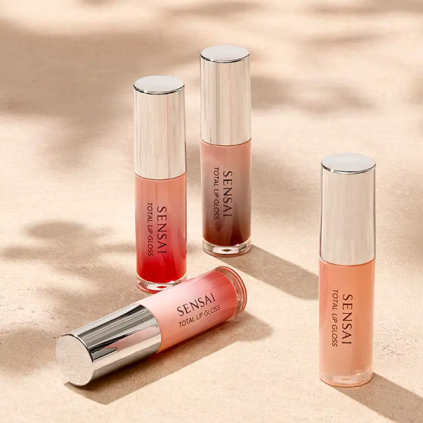 total-lipgloss-lippe