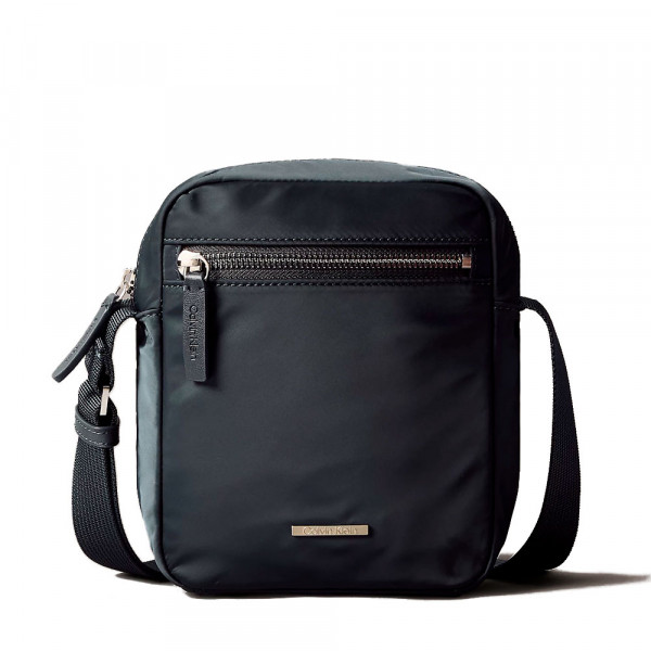 sleek-nylon-reporter-shoulder-bag