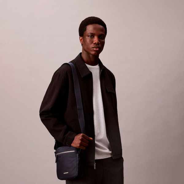sleek-nylon-reporter-shoulder-bag