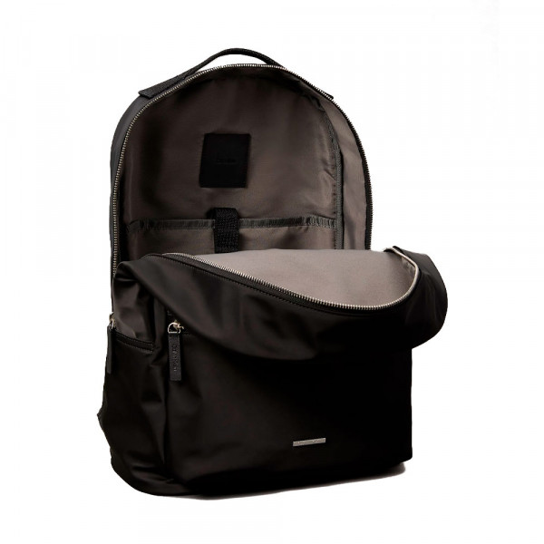 sleek-laptop-backpack