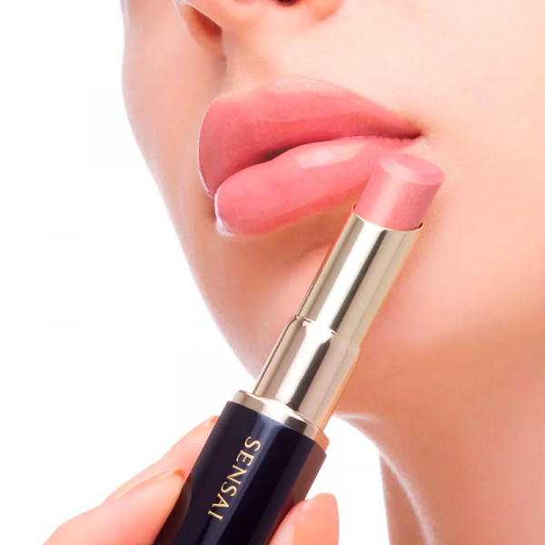 lasting-plump-lipstick