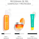 aquasource-brightening-vitamin-glow-gel-moisturizing-treatment