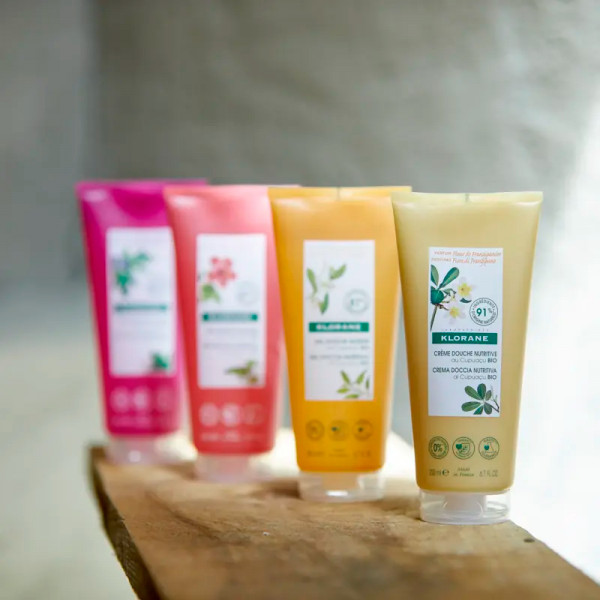 fleur-de-frangipanier-creme-de-douche