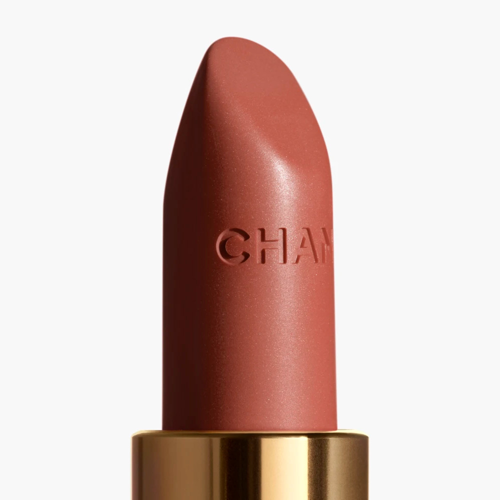 le-rouge-a-levres-veloute-lumineux