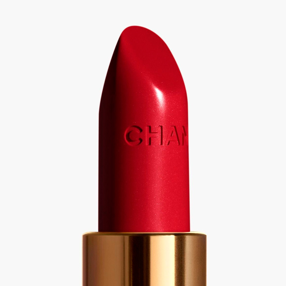 the-luminous-velvety-lipstick