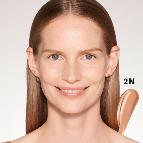 futurist-skincealer-correcteur-de-teint-illuminateur-doux